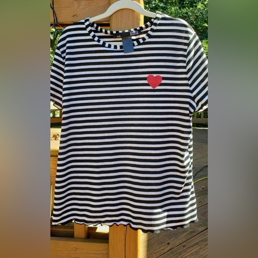 Juniors size large t-shirt